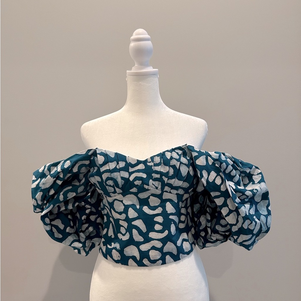 Strapless top